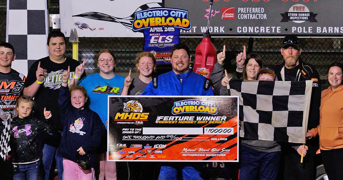 Alex Boyden won the main event for the Midwest Hornet Dirt Series.